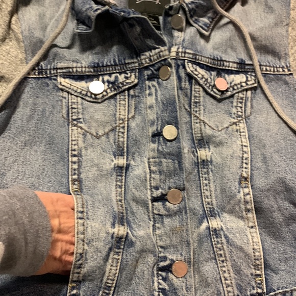 Streetwear Society denim button jacket; youth size large. - Picture 5 of 8